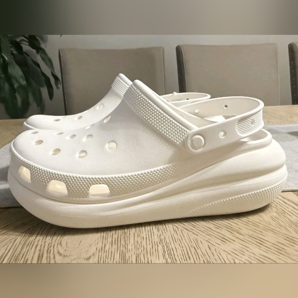 Crocs Classic Crush Platform Clog White Mens 13 207521-100 NEW Without Box